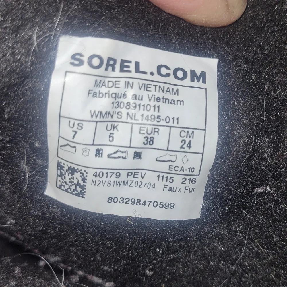 Sorel Women's Winter Carnival Waterproof Black Lace-Up Mid-Calf Boots 7 - Picture 6 of 6